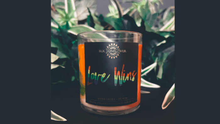 Blk-Sunflower-Love-Wins-Candle